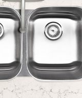 MSI Undermount Stainless Steel 32 1/4 in  x  18 1/2 in Double Bowl