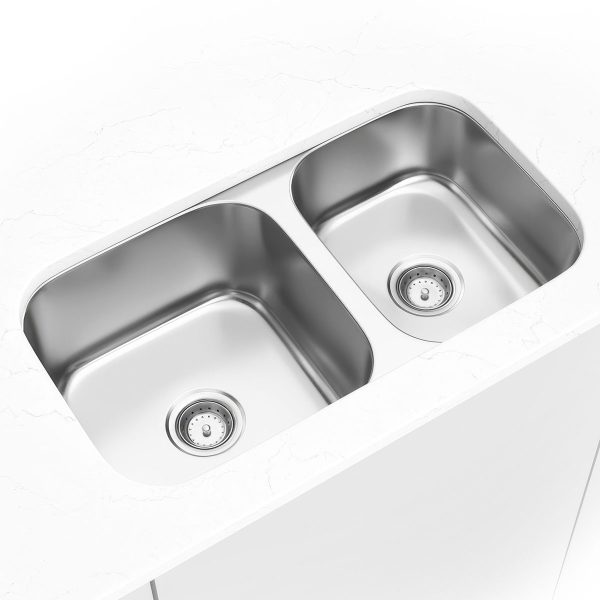 MSI Undermount Stainless Steel 32 1/8 in x 18 in Double Bowl